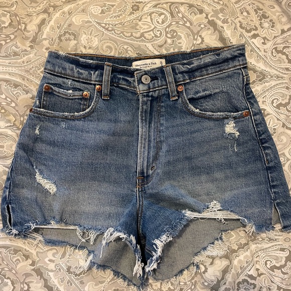 Abercrombie High Rise Short - Curve Love Size 26/2 - Picture 4 of 6